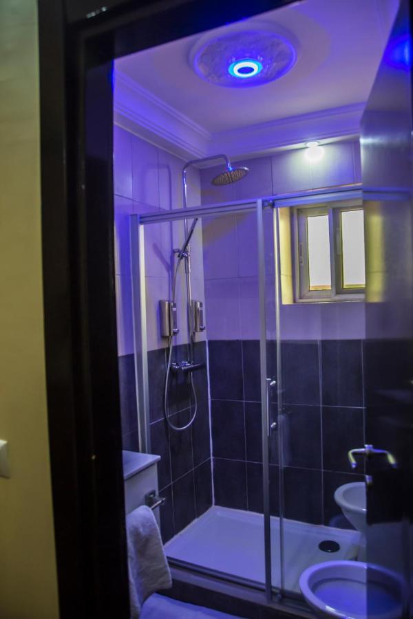 Hotel Univers 3 Aeroport Luxe Niamey Exteriör bild